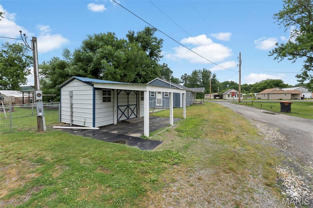 Homes for sale in Chaffee, MO | 301 W State St, Chaffee, MO 63740 | MLS# MIS26031278