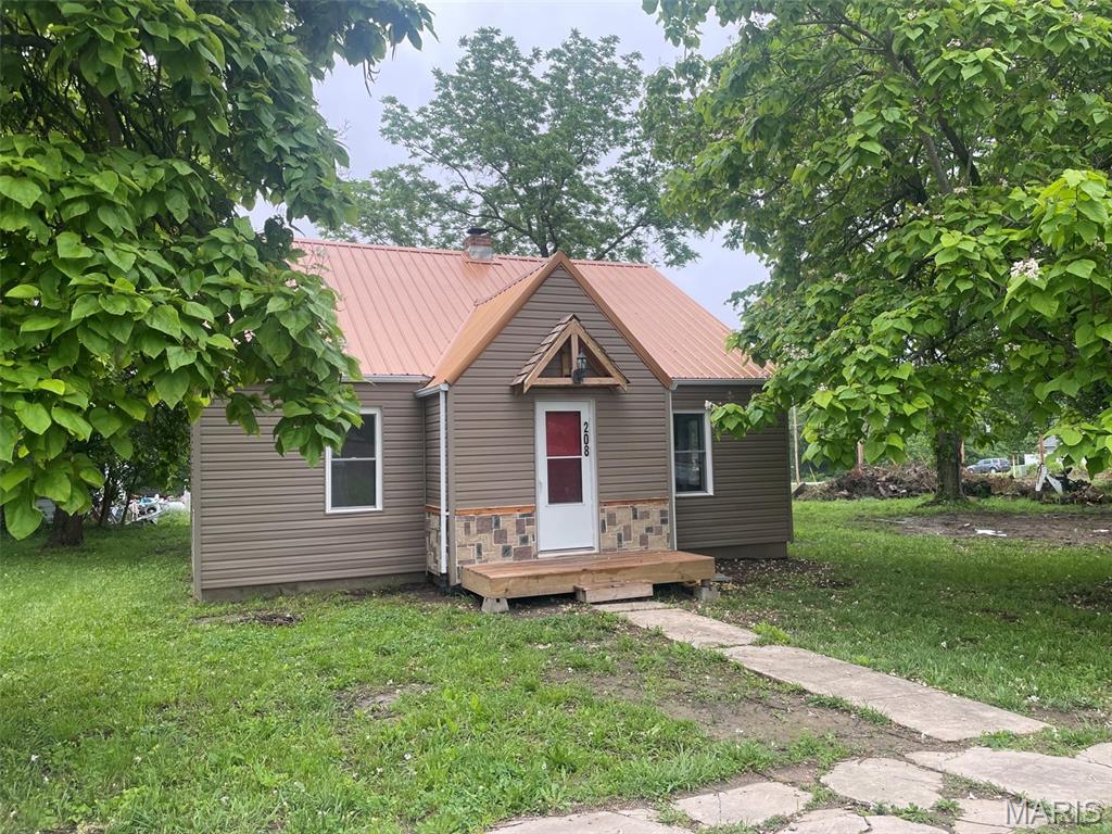 Homes for sale in Richland, MO | 204 East Mcclurg Ave, Richland, MO 65556 | MLS# MIS26031647
