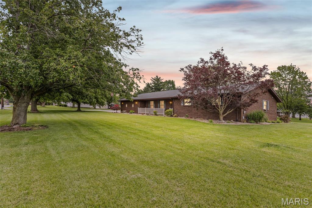 Homes for sale in Jerseyville, IL | 800 Hollow Ave, Jerseyville, IL 62052 | MLS# MIS26031957