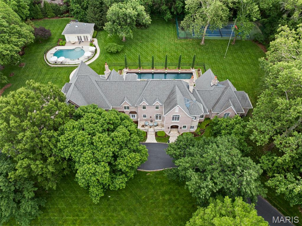1st image of 760 Kent Rd, Ladue, MO 63124 | MLS# MIS26032083