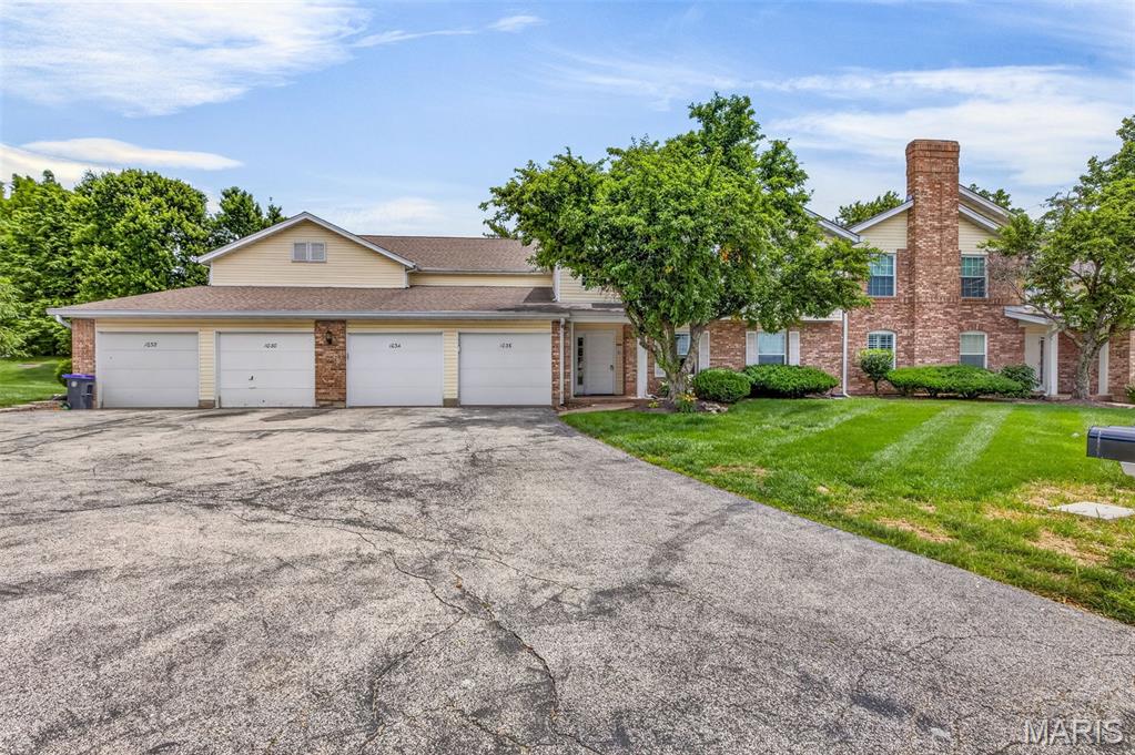 3rd image of 1034 Windstream Dr, St Peters, MO 63376