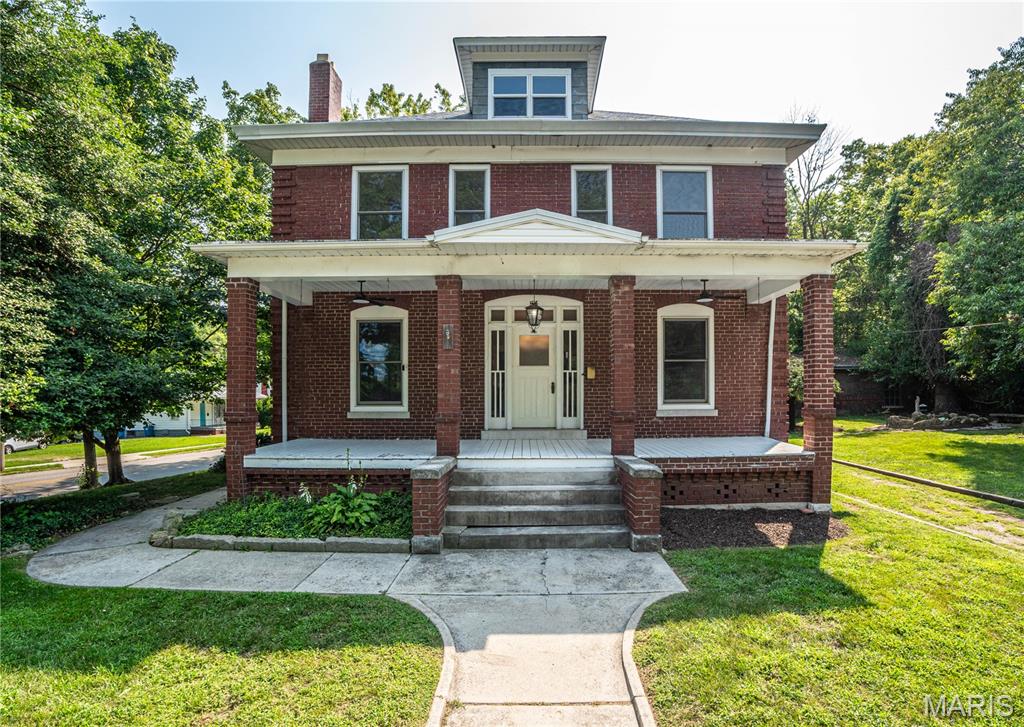 2nd image of 1215 Union St, Alton, IL 62002 | MLS# MIS26032466