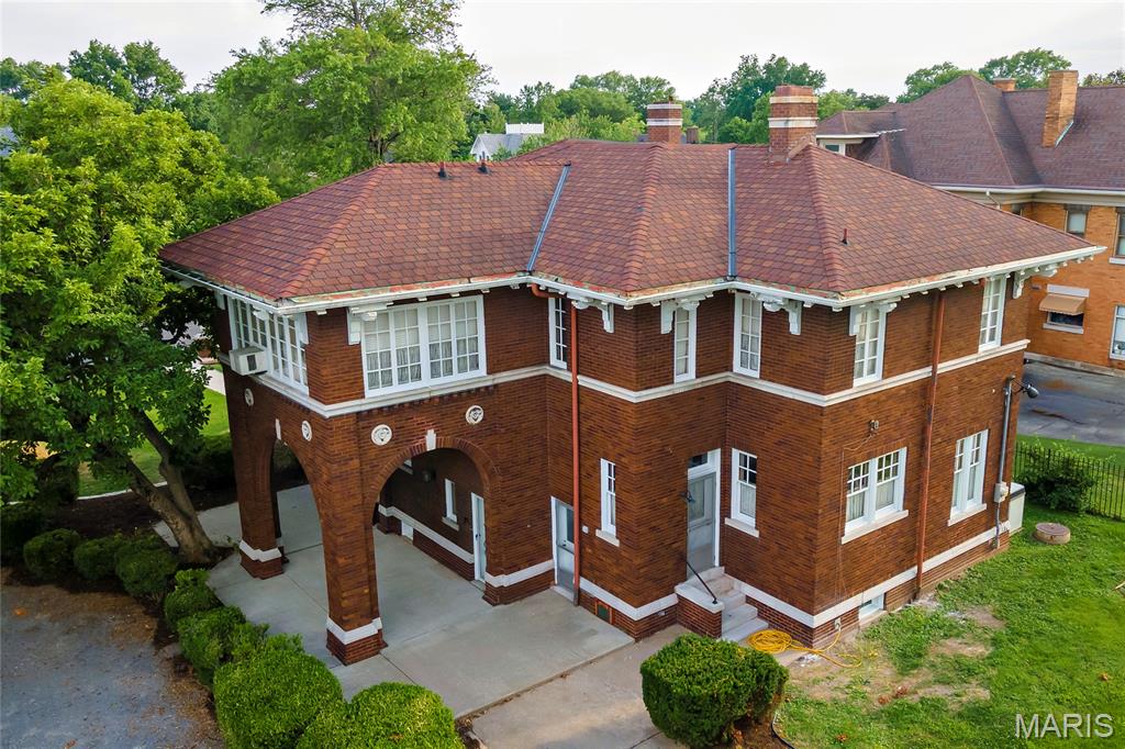 Homes for sale in Harrisburg, IL | 202 W Poplar, Harrisburg, IL 62946 | MLS# MIS26032554