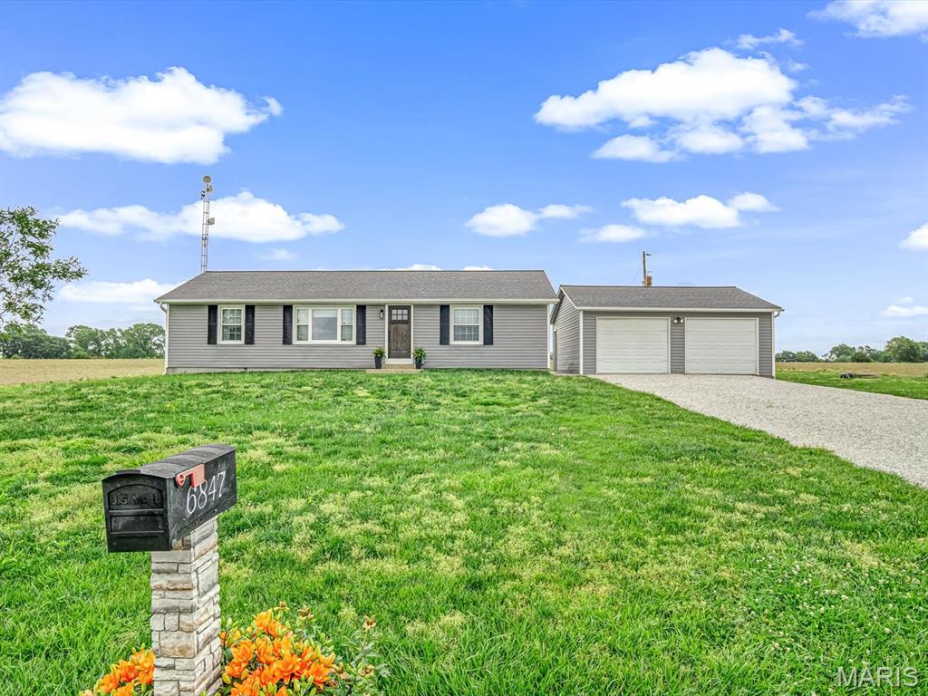 Homes for sale in Red Bud, IL | 6847 Griggs Rd, Red Bud, IL 62278 | MLS# MIS26032718