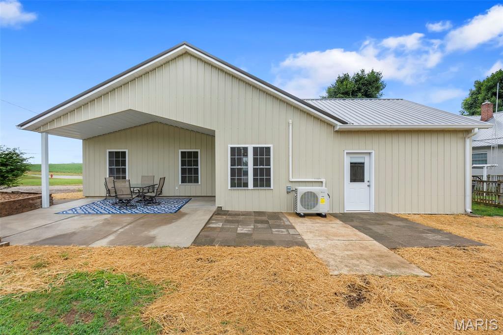 Homes for sale in Perryville, MO | 712 Washington Ln, Perryville, MO 63775 | MLS# MIS26032832