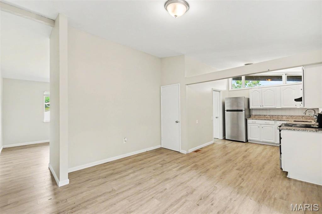 2nd image of 985 Belmont Ter, Florissant, MO 63033 | MLS# MIS26032935