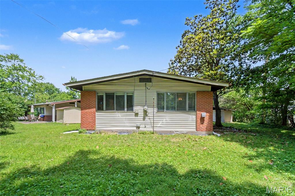 20th image of 985 Belmont Ter, Florissant, MO 63033 | MLS# MIS26032935