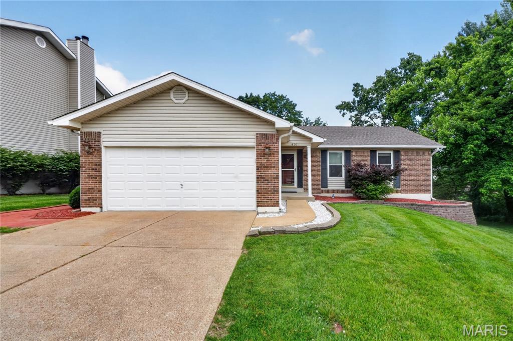 Homes for sale in Ballwin, MO | 416 Harvest Hill Ct, Ballwin, MO 63021 | MLS# MIS26033062
