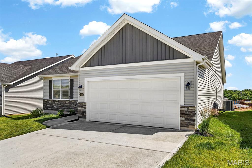 Homes for sale in Moscow Mills, MO | 833 Cedarwood Dr, Moscow Mills, MO 63362 | MLS# MIS26033096