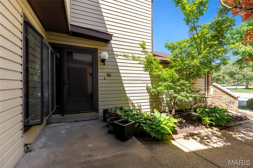 Homes for sale in Ballwin, MO | 700 Windy Ridge Dr, Ballwin, MO 63021 | MLS# MIS26033254