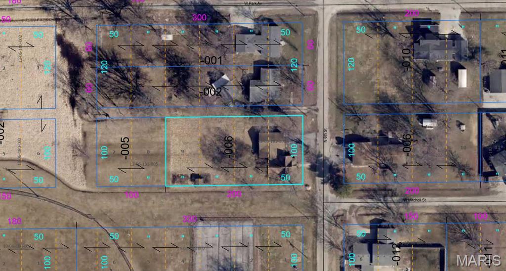 Homes for sale in Witt, IL | 104 N 6th St, Witt, IL 62094 | MLS# MIS26033337