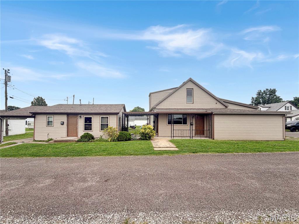 Homes for sale in Dupo, IL | 114 Park Ave, Dupo, IL 62239 | MLS# MIS26033351