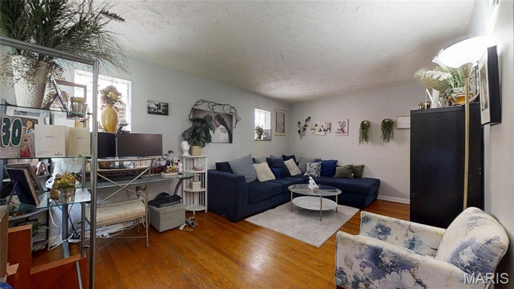 4th image of 6835 Plymouth Ave, Saint Louis, MO 63130 | MLS# MIS26033503