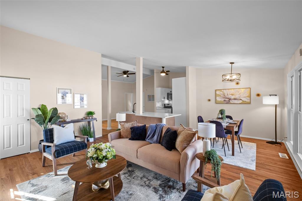 4th image of 515 Crestvale Dr, Saint Louis, MO 63119 | MLS# MIS26033505