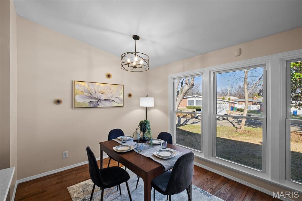 5th image of 515 Crestvale Dr, Saint Louis, MO 63119 | MLS# MIS26033505