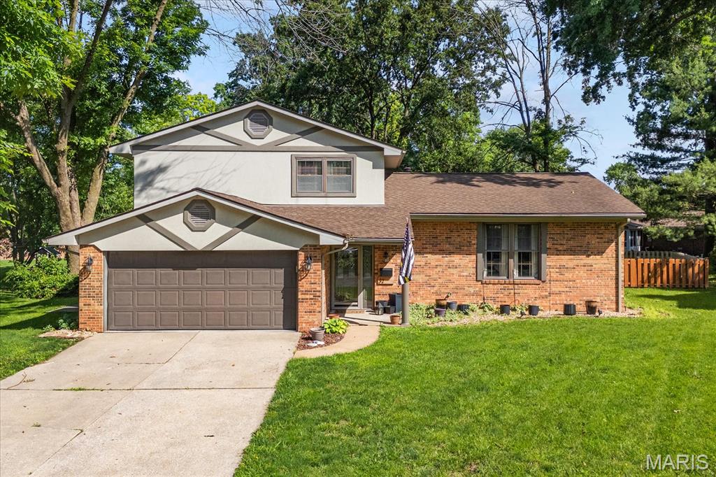 Homes for sale in Millstadt, IL | 32 Landau Dr, Millstadt, IL 62260 | MLS# MIS26033753