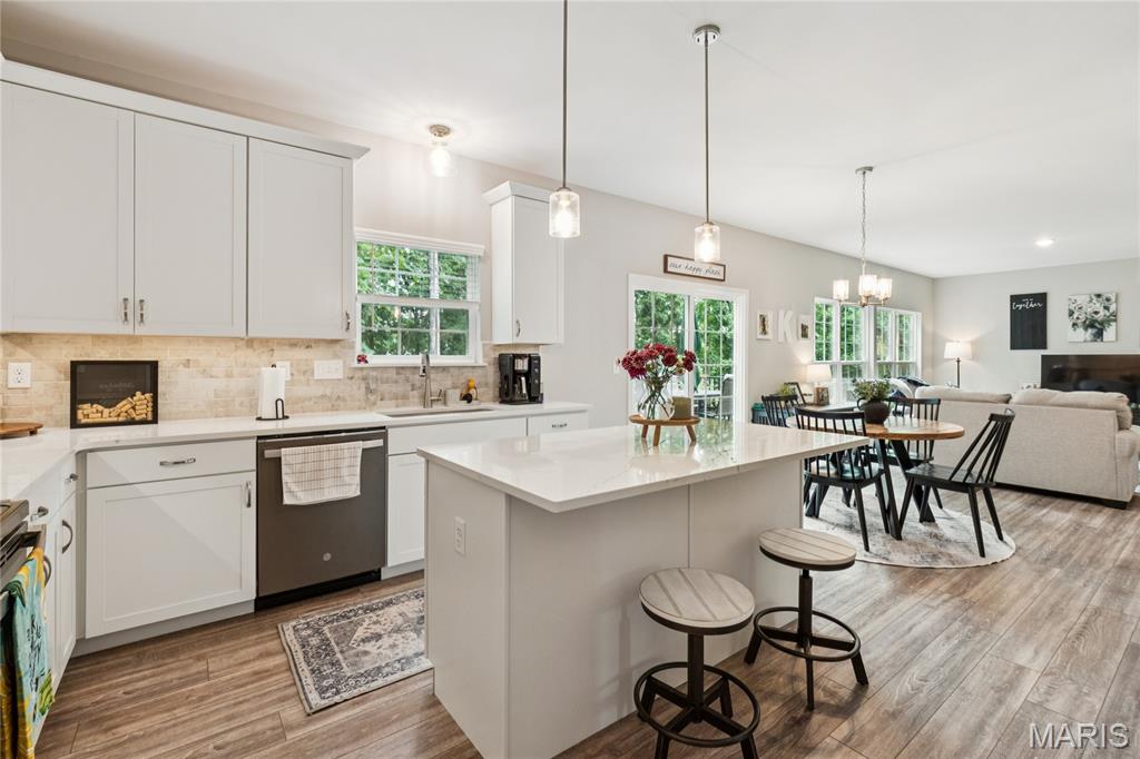 3rd image of 721 Switchgrass Dr, Wentzville, MO 63385 | MLS# MIS26033979