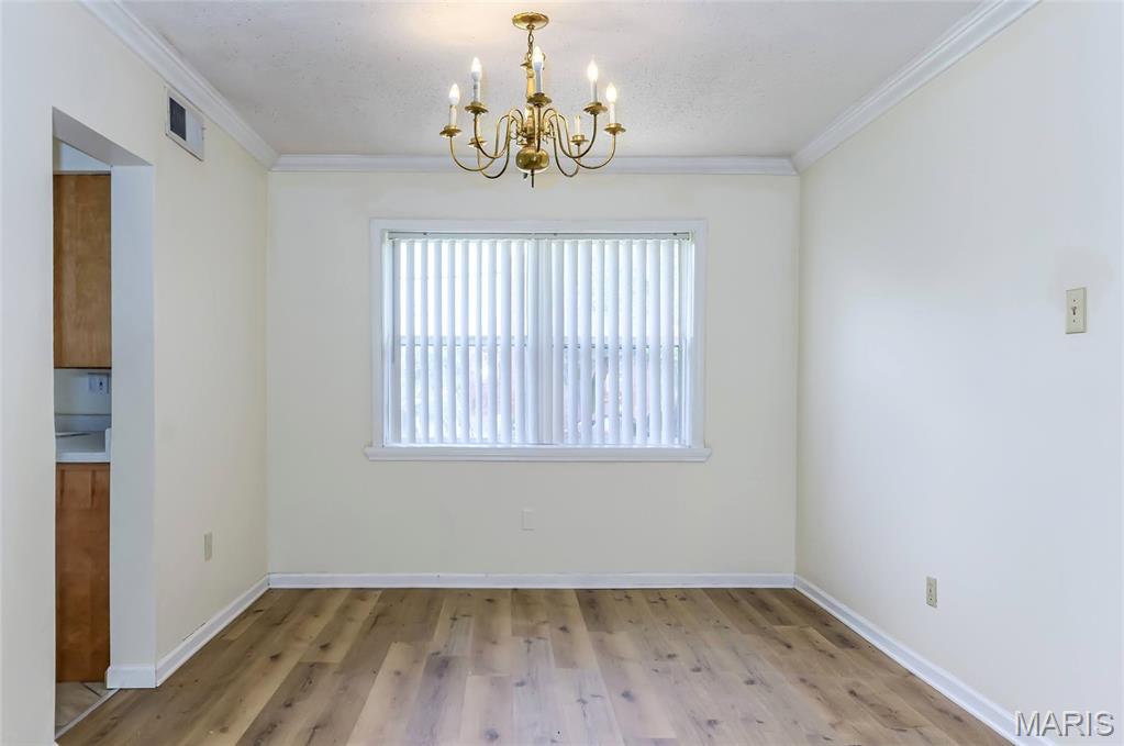 4th image of 8201 Braddock Dr, Saint Louis, MO 63132 | MLS# MIS26033998