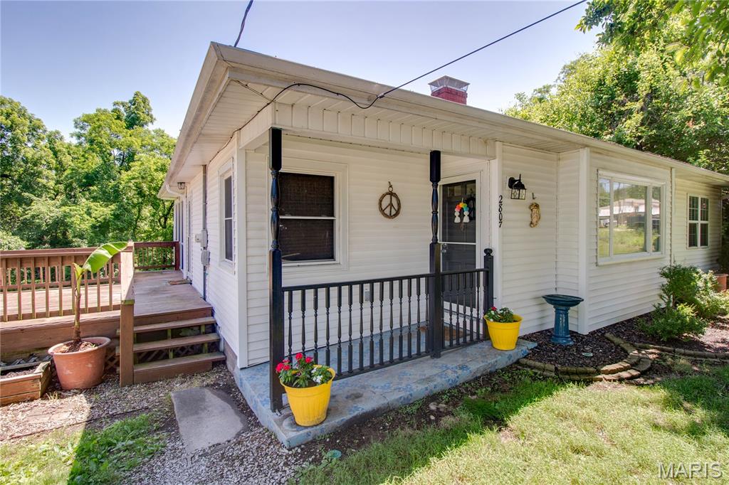 Homes for sale in Godfrey, IL | 2807 Grovelin St, Godfrey, IL 62035 | MLS# MIS26034368
