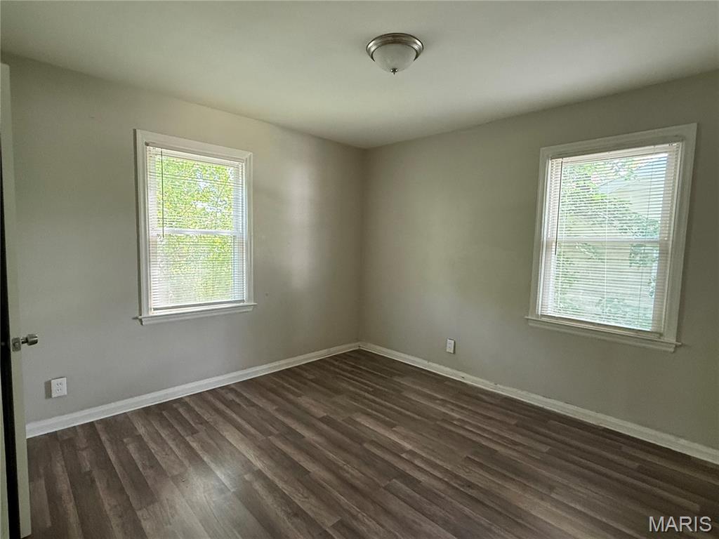 4th image of 10124 Winkler Dr, Saint Louis, MO 63136 | MLS# MIS26034404