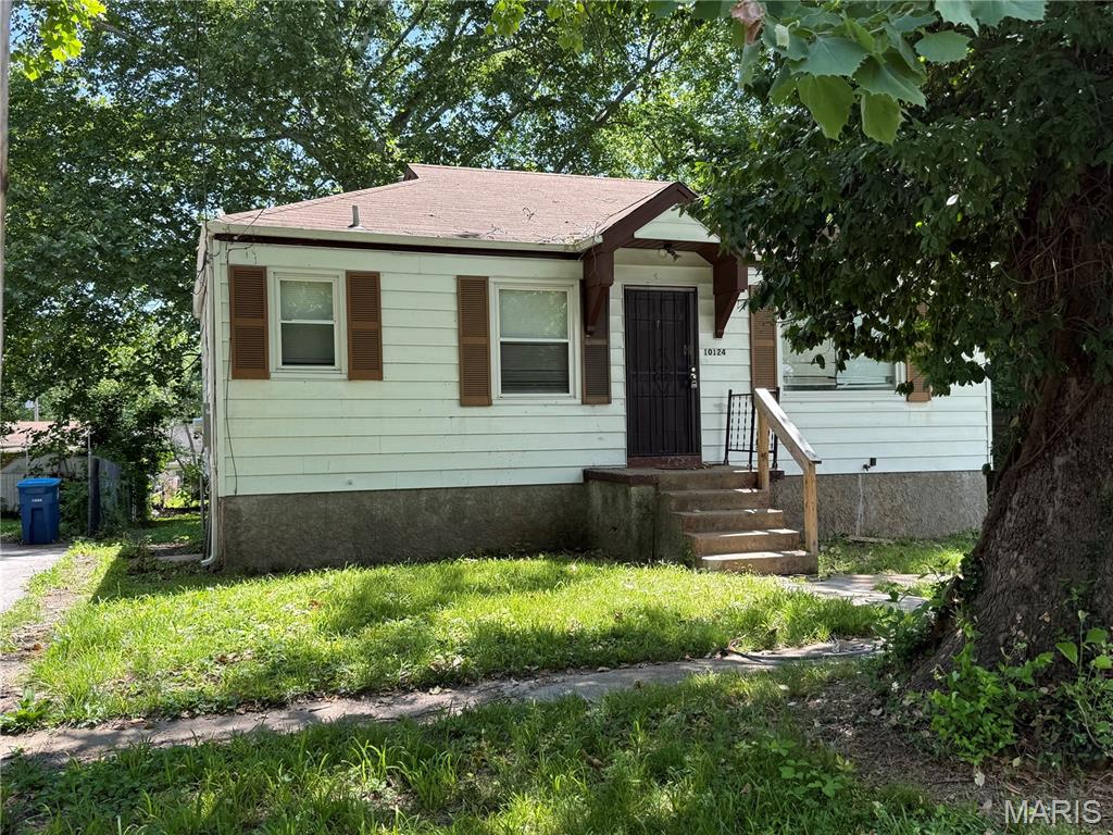 1st image of 10124 Winkler Dr, Saint Louis, MO 63136 | MLS# MIS26034404