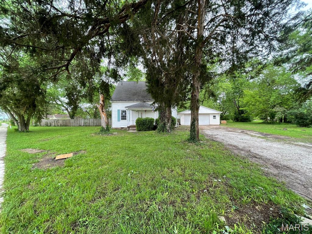 Homes for sale in Worden, IL | 605 S Edwardsville Rd, Worden, IL 62097 | MLS# MIS26034415