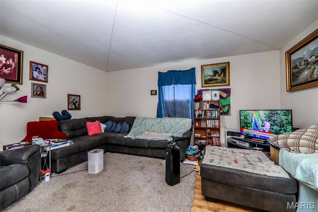 Homes for sale in Swansea, IL | 1819 N 16th St, Swansea, IL 62226 | MLS# MIS26034536