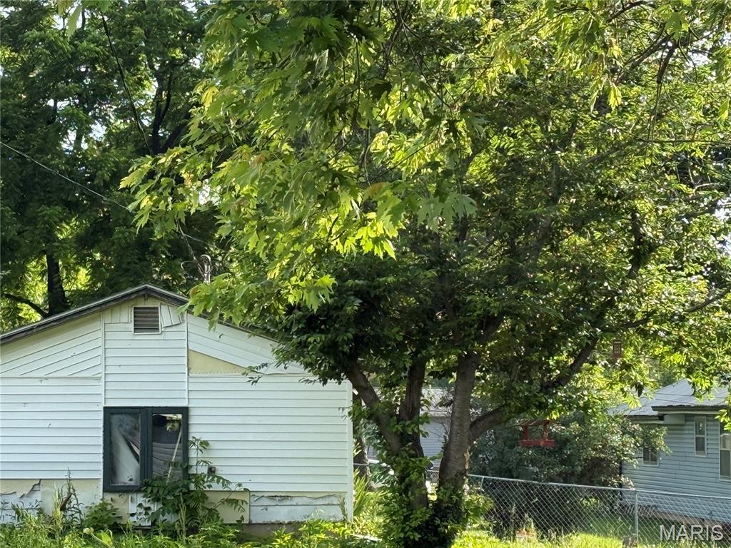Homes for sale in Iberia, MO | 101 Thompson St #A, Iberia, MO 65486 | MLS# MIS26034574