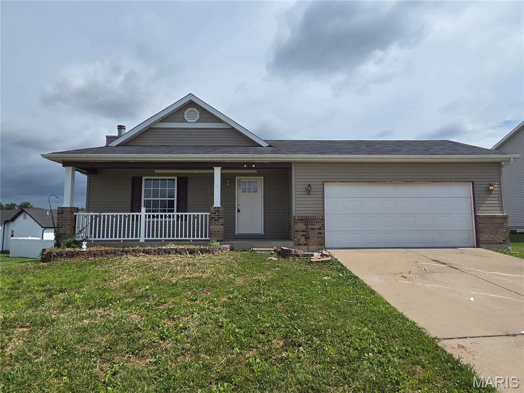 Homes for sale in Moscow Mills, MO | 3 Running River Ct, Moscow Mills, MO 63362 | MLS# MIS26034578
