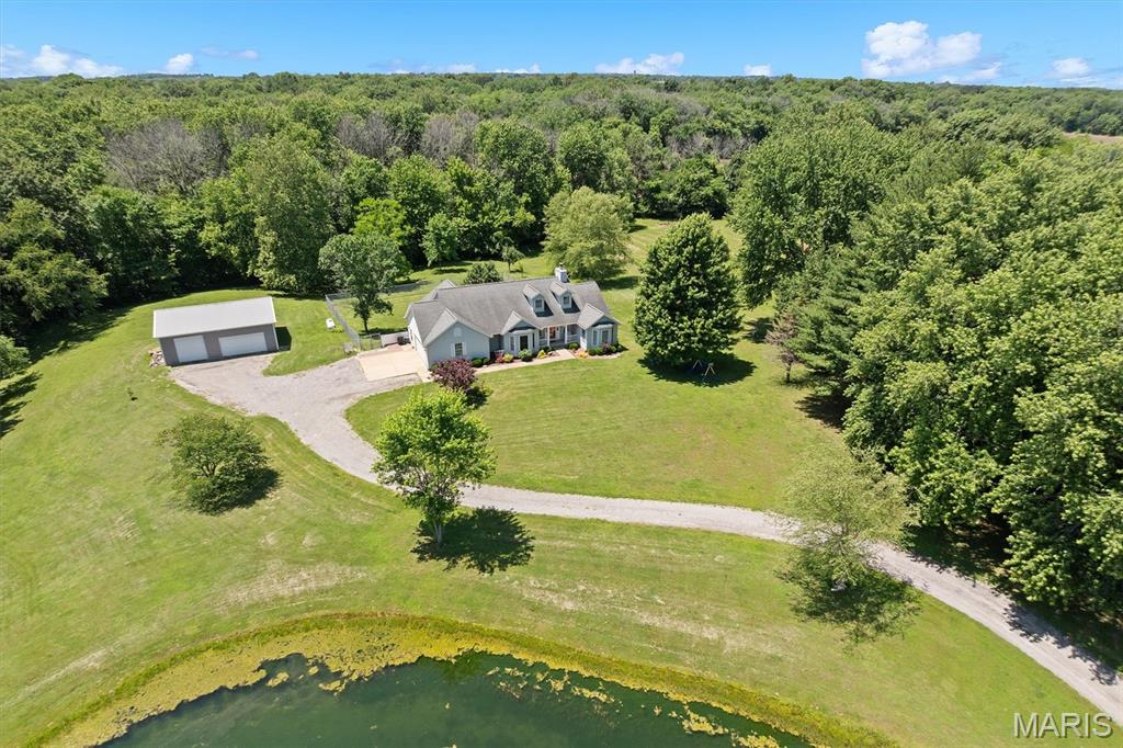 4th image of 2119 Lakeview Dr, Highland, IL 62249 | MLS# MIS26034579