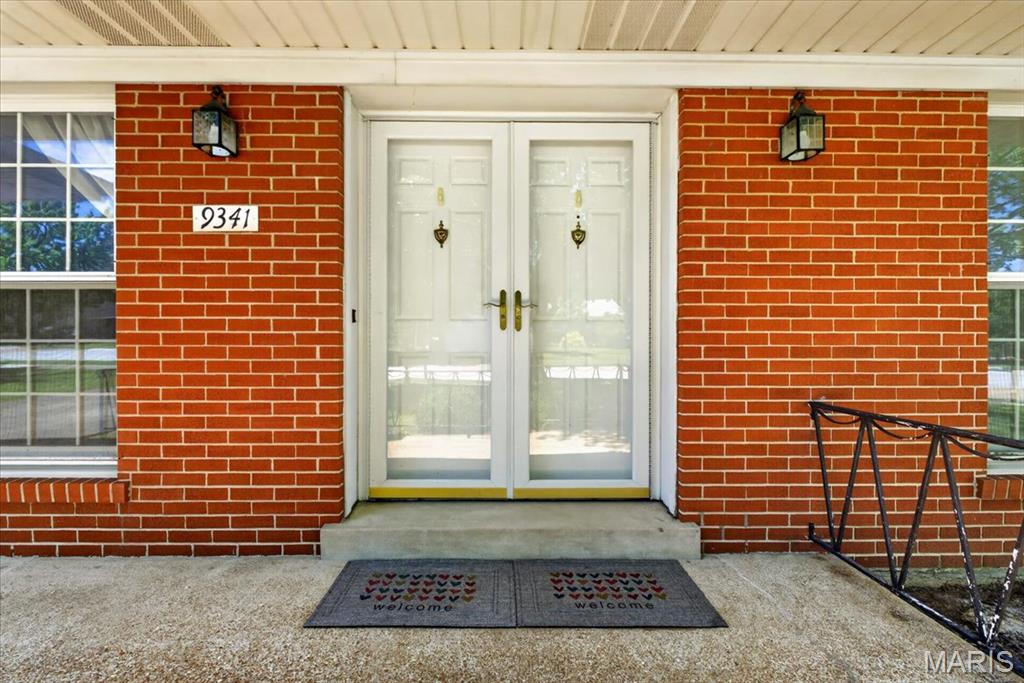 Homes for sale in Saint Louis, MO | 9341 Tea Rose Ln, Saint Louis, MO 63126 | MLS# MIS26034622