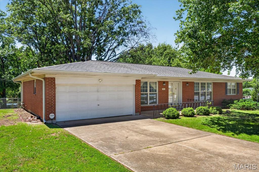Homes for sale in Saint Louis, MO | 9341 Tea Rose Ln, Saint Louis, MO 63126 | MLS# MIS26034622