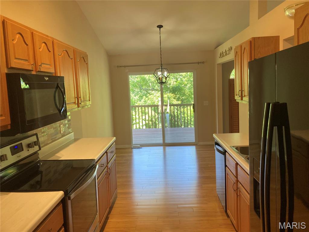 Homes for sale in Warrenton, MO | 609 Meadowview Ct, Warrenton, MO 63383 | MLS# MIS26034906