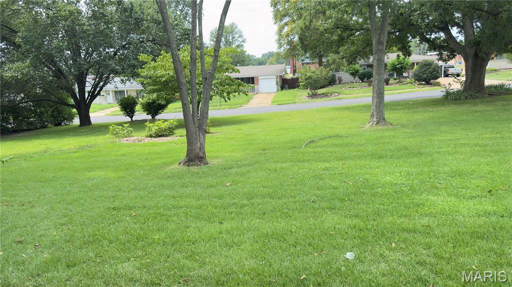 1st image of 660 Herbst Dr, Florissant, MO 63031 | MLS# MIS26034937