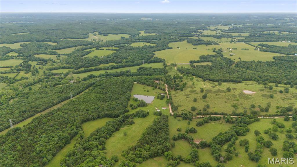 Homes for sale in Iberia, MO | 33 Alder Springs Rd, Iberia, MO 65486 | MLS# MIS26035101