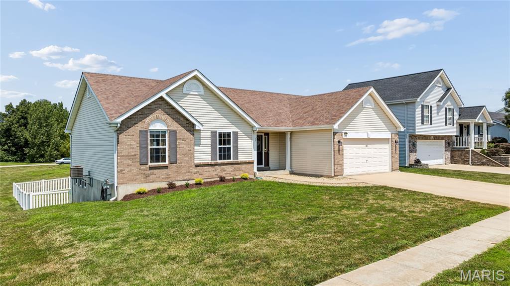 3rd image of 711 Wenstone Crossing Wy, Wentzville, MO 63385 | MLS# MIS26035159