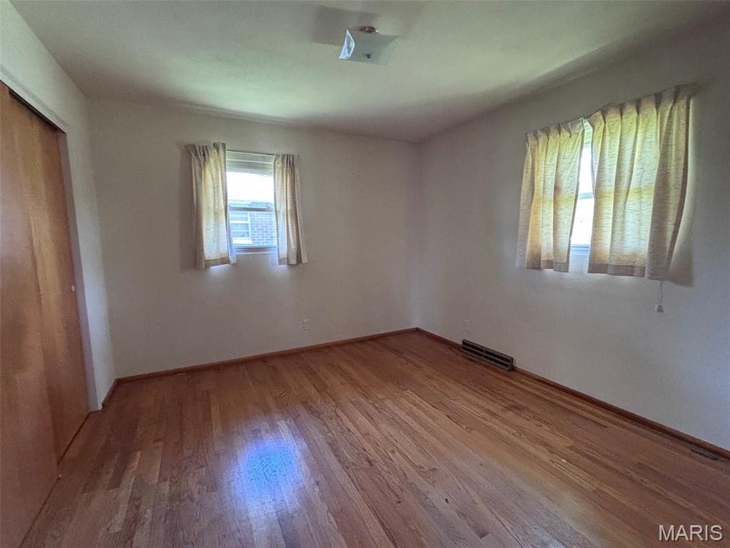 Homes for sale in Wood River, IL | 79 Harnett Ave, Wood River, IL 62095 | MLS# MIS26035201