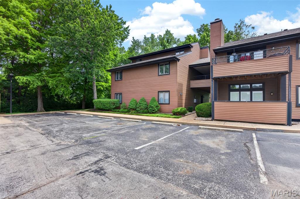Homes for sale in St Louis, MO | 13811 Amiot Dr #A, St Louis, MO 63146 | MLS# MIS26035485