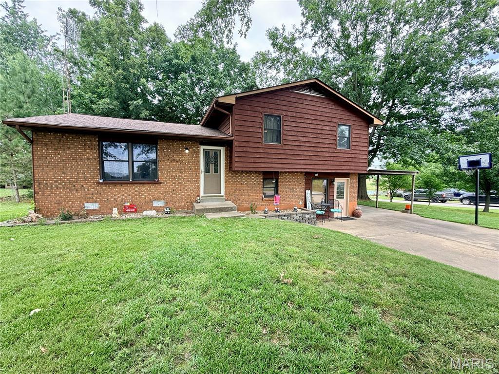 Homes for sale in Perryville, MO | 3369 Hwy B, Perryville, MO 63775 | MLS# MIS26035628