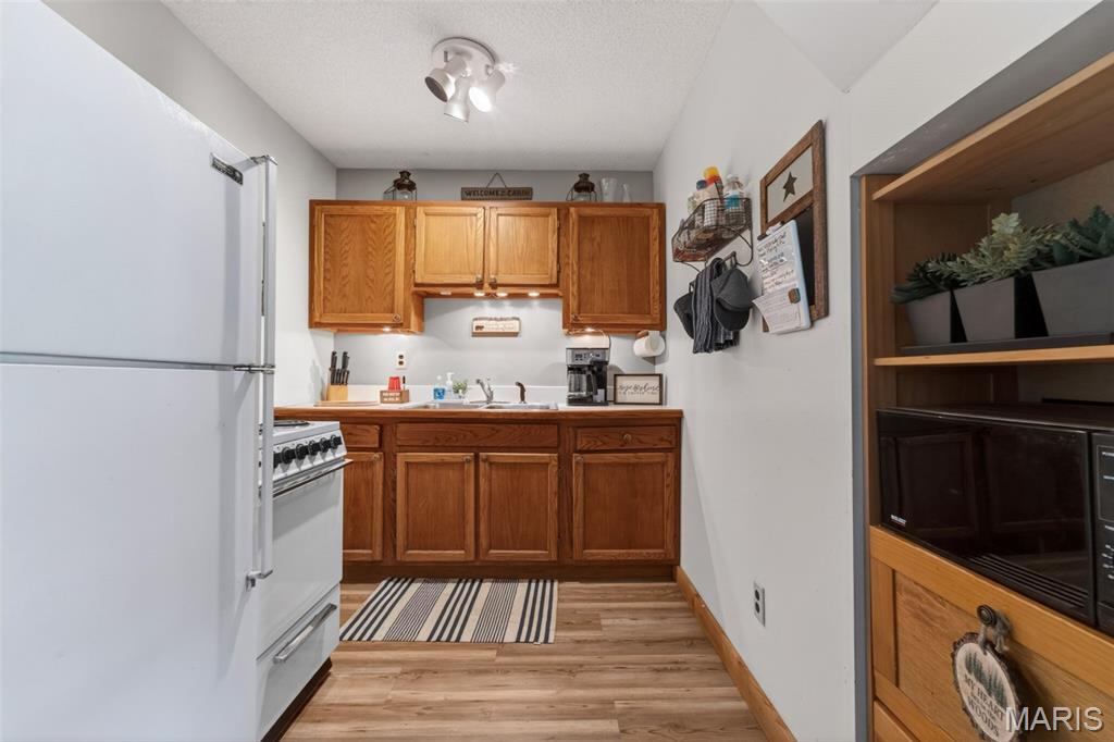 Homes for sale in Perry, MO | 42125 Cedar Crest Pl, Perry, MO 63462 | MLS# MIS26035678