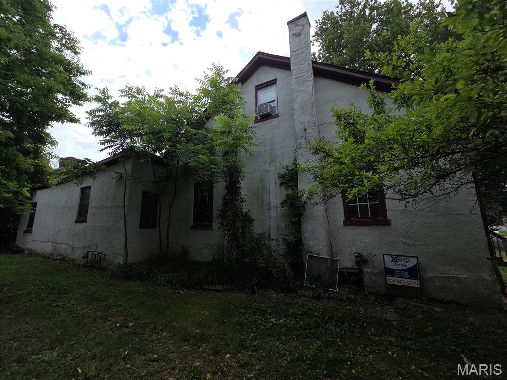 Homes for sale in Belleville, IL | 134 N Douglas Ave, Belleville, IL 62220 | MLS# MIS26035928