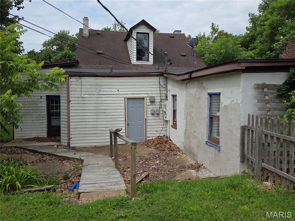 Homes for sale in Belleville, IL | 134 N Douglas Ave, Belleville, IL 62220 | MLS# MIS26035928