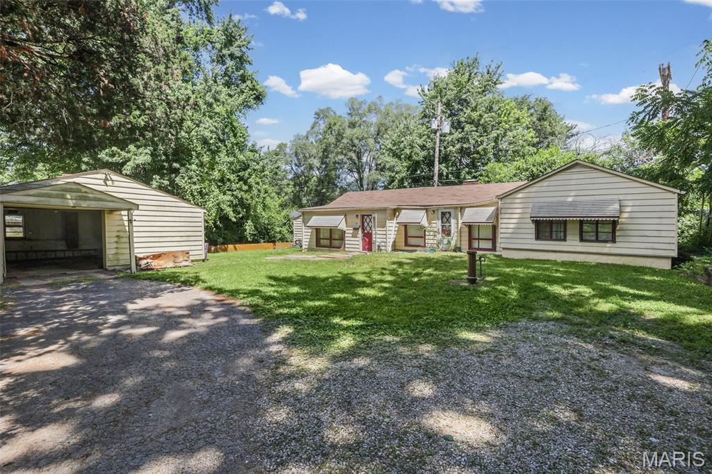 Homes for sale in Belleville, IL | 1717 W Belle St, Belleville, IL 62226 | MLS# MIS26036144