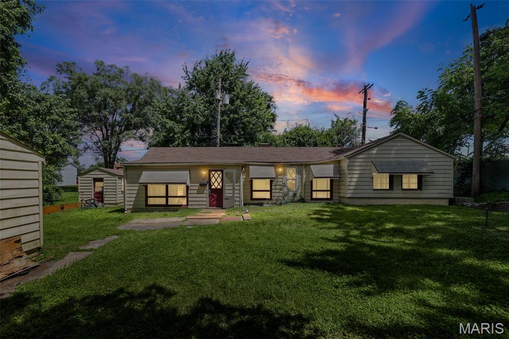 Homes for sale in Belleville, IL | 1717 W Belle St, Belleville, IL 62226 | MLS# MIS26036144