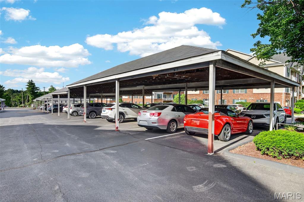 Homes for sale in Saint Louis, MO | 11095 Gravois Rd #204, Saint Louis, MO 63126 | MLS# MIS26036188