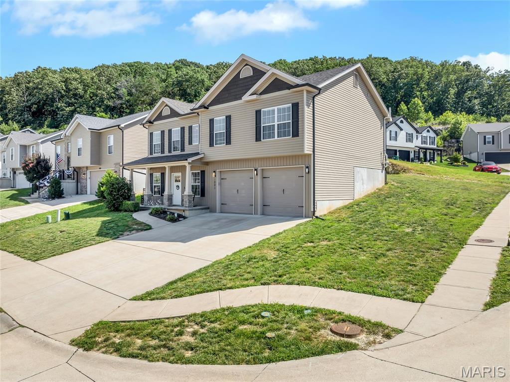 Homes for sale in Imperial, MO | 1001 Remington Dr, Imperial, MO 63052 | MLS# MIS26036226