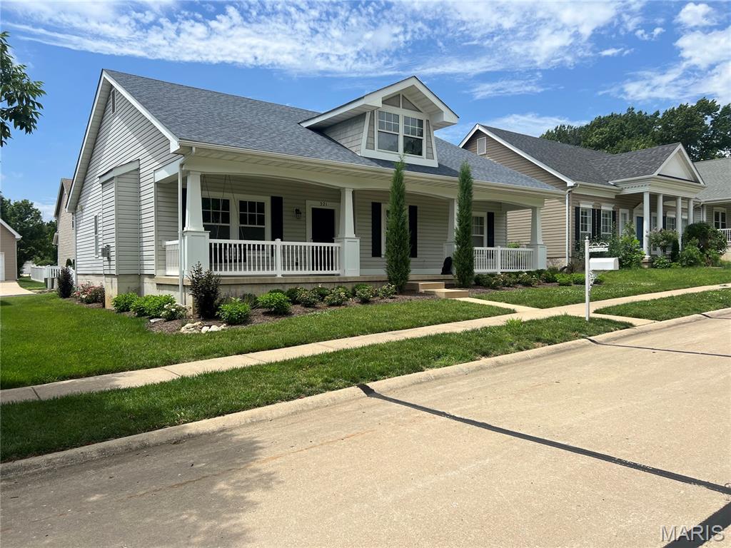 Homes for sale in O'fallon, MO | 321 Hawks View Dr, O'fallon, MO 63368 | MLS# MIS26036257