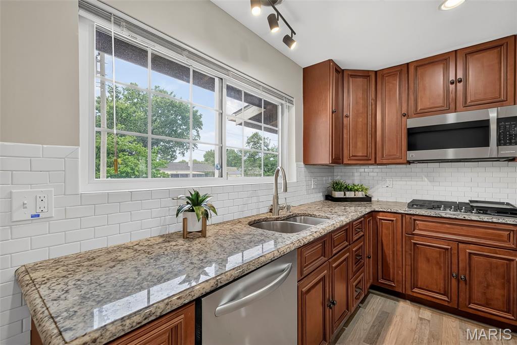3rd image of 4080 Helmkampf Dr, Florissant, MO 63033 | MLS# MIS26036296