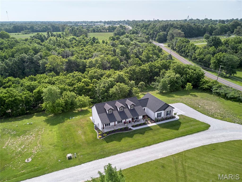 4th image of 4 Ashley Ln, Hawk Point, MO 63349 | MLS# MIS26036391