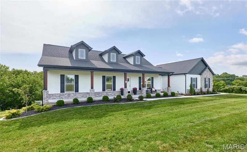 3rd image of 4 Ashley Ln, Hawk Point, MO 63349 | MLS# MIS26036391